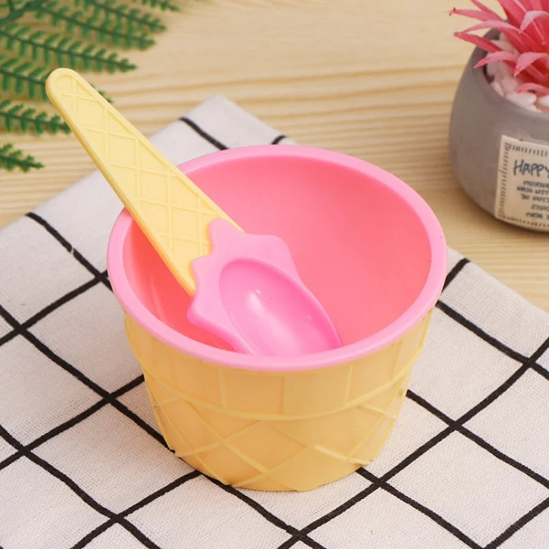 4 Piece Ice Cream Bowls and Spoons Set Dessert Sundae Serving Kit - 10