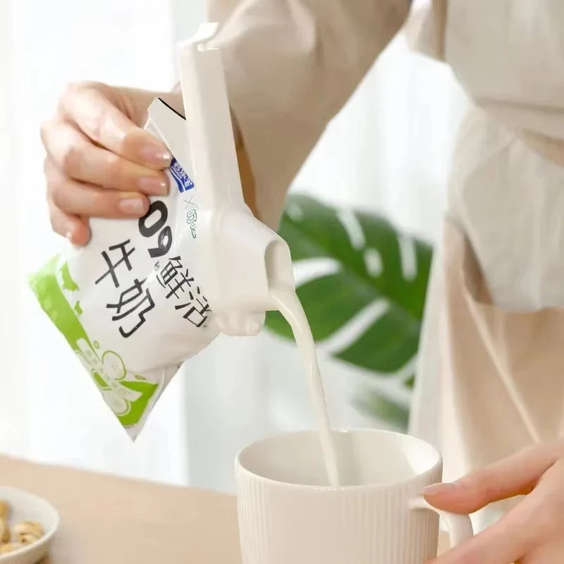 Food Bag Clips with Pouring Spout Sealing Preservation Sealer Tool