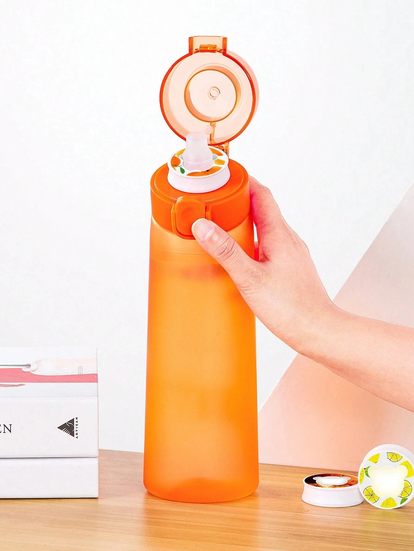Scented Water Bottle with Flavor Pods Portable Sports Hydration Cup