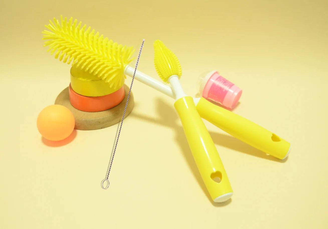 Silicone Baby Bottle Cleaning Brush Set with Straw and Pacifier Cleaner - 7