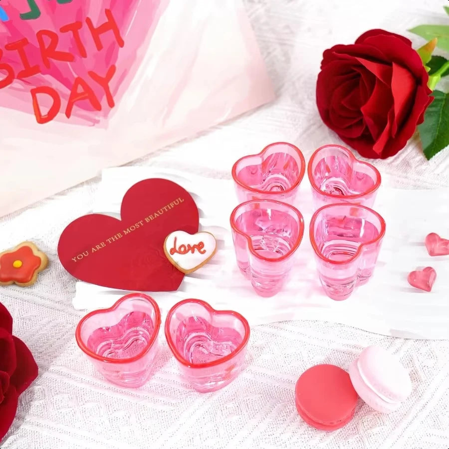 Heart Shaped Plastic Mini Wine Glasses for Romantic Parties and Events