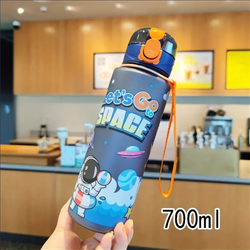 700ml Astronaut Water Bottle Leakproof Sport Cup with Carrying Strap