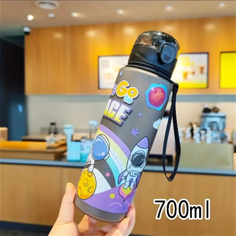 700ml Astronaut Water Bottle Leakproof Sport Cup with Carrying Strap - 8