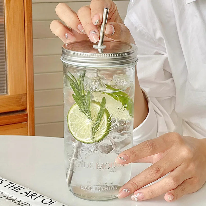 650ml Glass Coffee Cup with Straw and Lid Transparent Iced Drink Mug