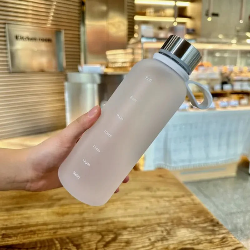 550ml Gradient Water Bottle Portable Sports Cup with Time Marker