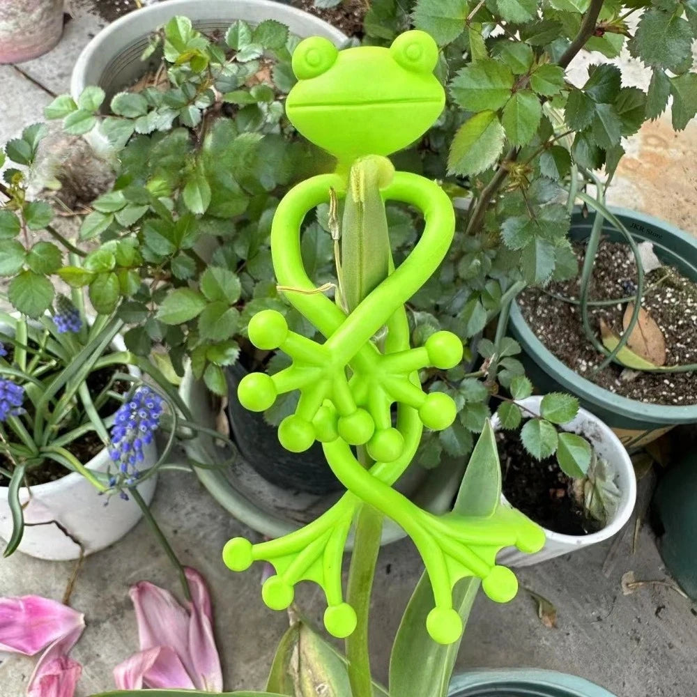 Frog Plant Support Stakes Climbing Vine Clips Garden Decorative Holders - 8